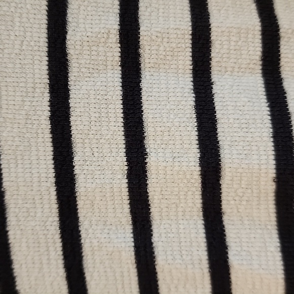 Shirt - Picture 2 of 4